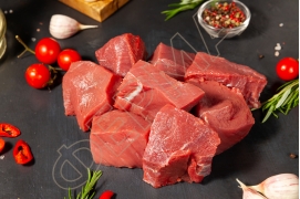 Гуляш яловичий