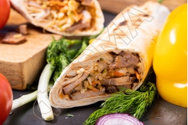 Шашлик у лаваші