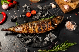 Скумбрія смажена на мангалі